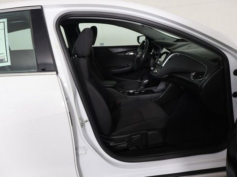 Used 2022 Chevrolet Malibu RS FWD image 26