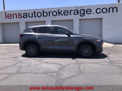 Used 2017 MAZDA CX-5 Touring w/ Preferred Equipment Package FWD image 1