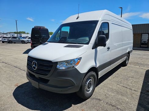 New 2026 Mercedes-Benz Sprinter 2500 image 5