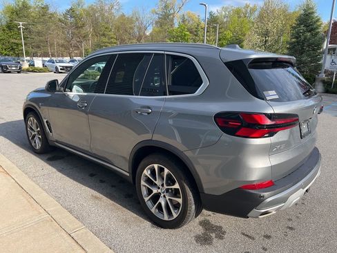 Used 2024 BMW X5 xDrive40i w/ Premium Package AWD/4WD image 44
