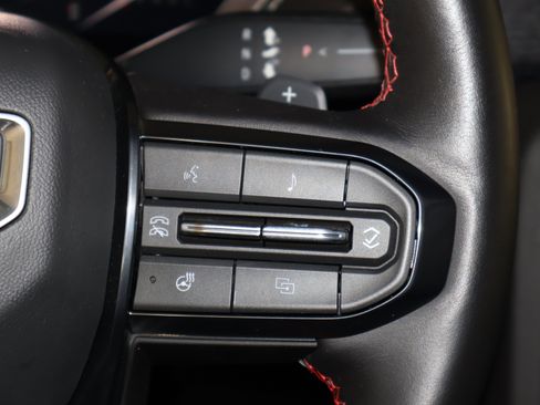 Used 2025 GMC Yukon AT4 Ultimate image 22