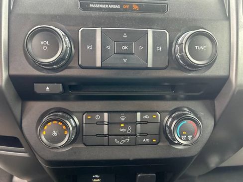 Used 2017 Ford F150 XLT RWD image 10