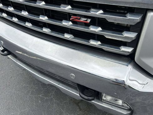 Used 2023 Chevrolet Silverado 3500 LTZ AWD/4WD image 9