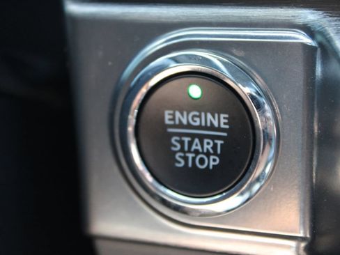 Used 2023 Ford F150 Lariat AWD/4WD image 48
