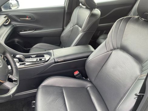 Used 2025 Toyota Crown XLE image 42