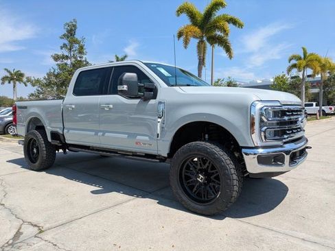 New 2026 Ford F250 XLT w/ XLT Premium Package AWD/4WD image 7