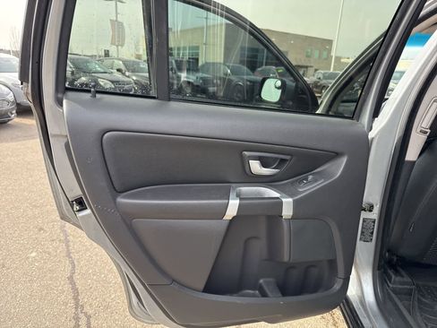 Used 2012 Volvo XC90 3.2 image 17