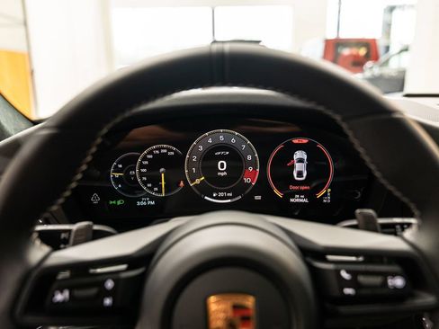 Used 2026 Porsche 911 GT3 RWD image 93