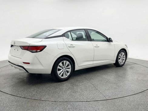 Used 2025 Nissan Sentra S FWD image 9