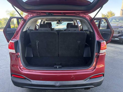 Used 2016 Kia Sorento FWD w/ LX Convenience Package image 25