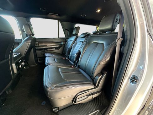 Used 2020 Ford Expedition Max Limited image 25
