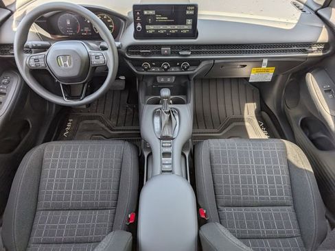 New 2026 Honda HR-V LX image 5