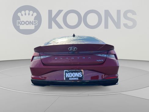 Used 2023 Hyundai Elantra Limited FWD image 15