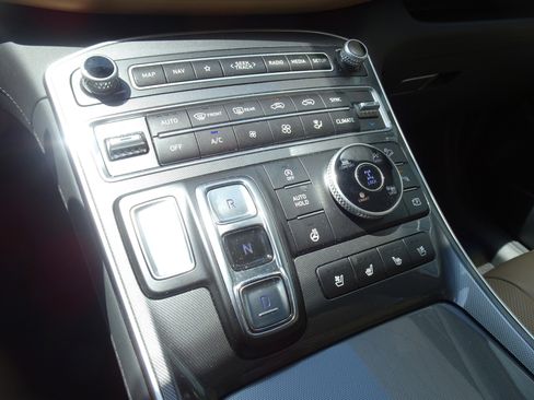 Used 2023 Hyundai Santa Fe Calligraphy AWD/4WD image 6