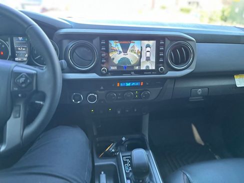 Used 2023 Toyota Tacoma TRD Pro AWD/4WD image 9