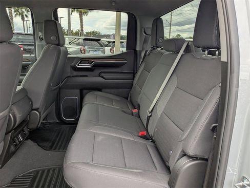 Used 2024 Chevrolet Silverado 1500 LT image 13