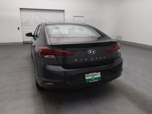 Used 2020 Hyundai Elantra SE FWD image 6