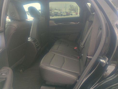 Used 2021 Cadillac XT5 Premium Luxury image 16
