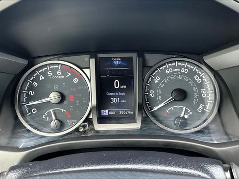 Used 2023 Toyota Tacoma TRD Sport AWD/4WD image 21