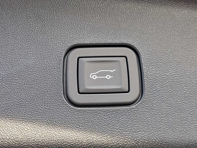 New 2027 Cadillac Vistiq Sport w/ LPO, Floor Liner Package AWD/4WD image 12