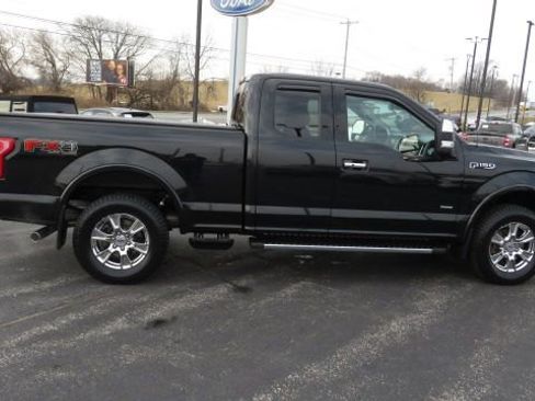 Used 2015 Ford F150 Lariat w/ Equipment Group 502A Luxury image 9
