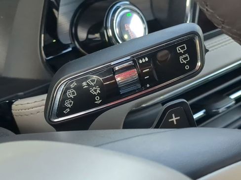 Used 2020 Lincoln Corsair AWD w/ Equipment Group 101A image 22