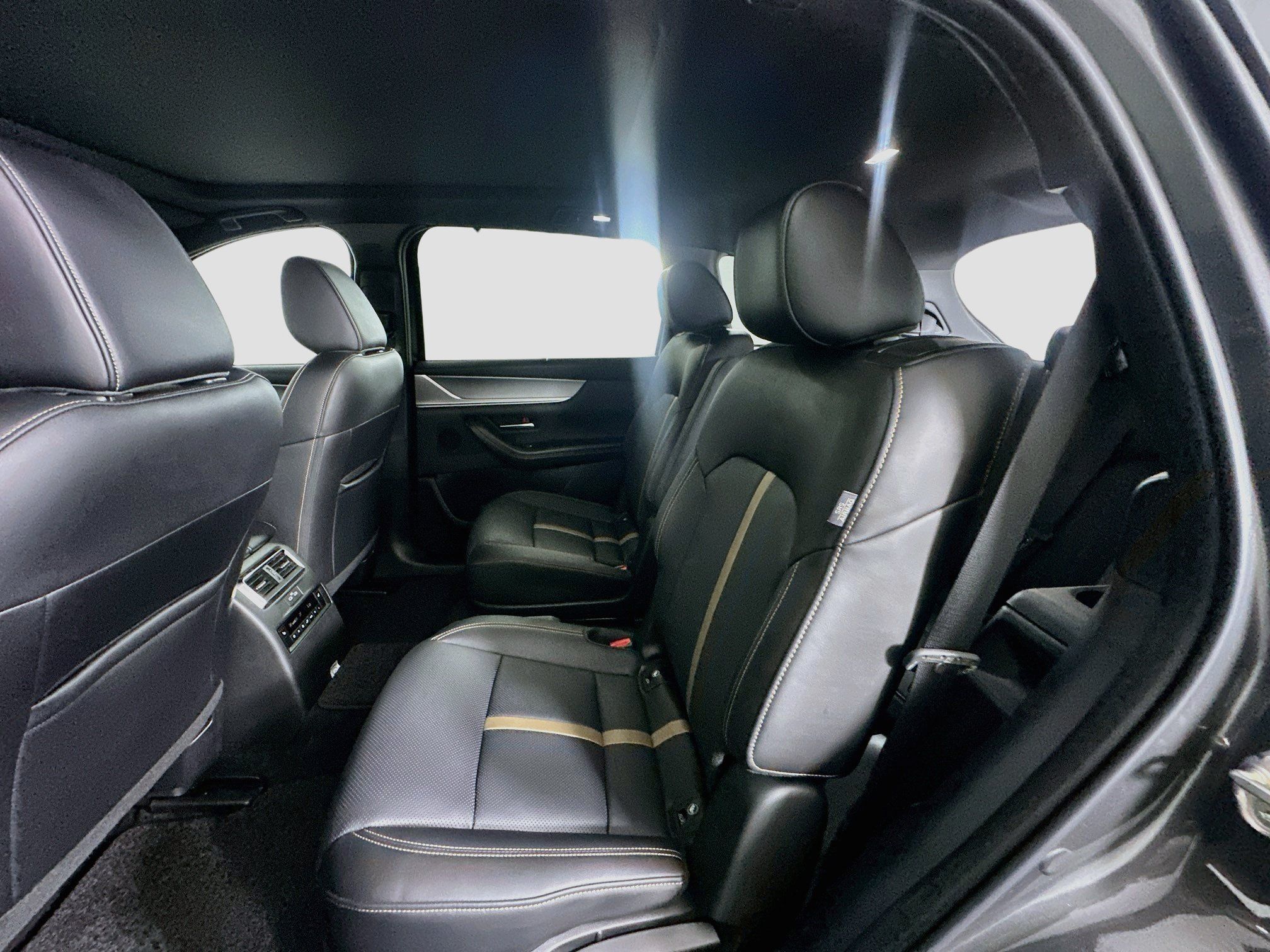 Used 2024 MAZDA CX-90 Plug-In Hybrid w/ Premium Plus AWD/4WD image 29