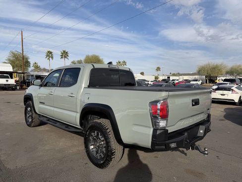 Used 2022 Toyota Tacoma 4x4 Double Cab image 5