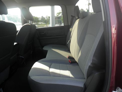Used 2021 RAM 1500 Tradesman w/ Tradesman SXT Package image 18