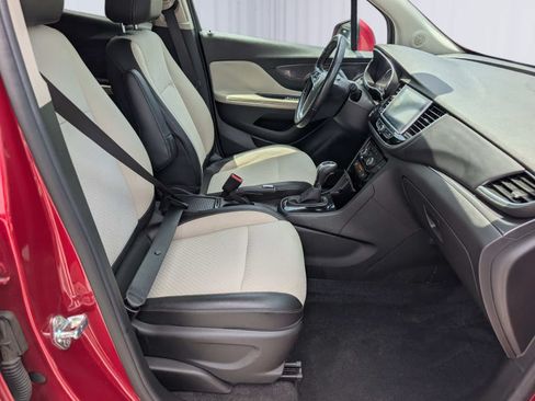 Used 2018 Buick Encore Preferred AWD/4WD image 9