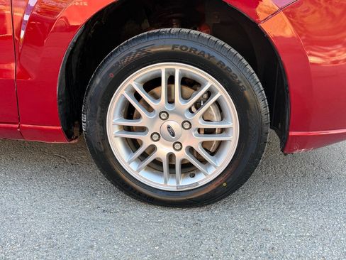 Used 2009 Ford Focus SE FWD image 26