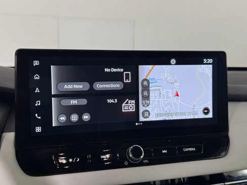 Used 2025 Mitsubishi Outlander AWD image 32