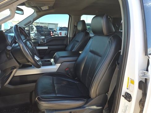 Used 2021 Ford F250 Lariat w/ Chrome Package image 8