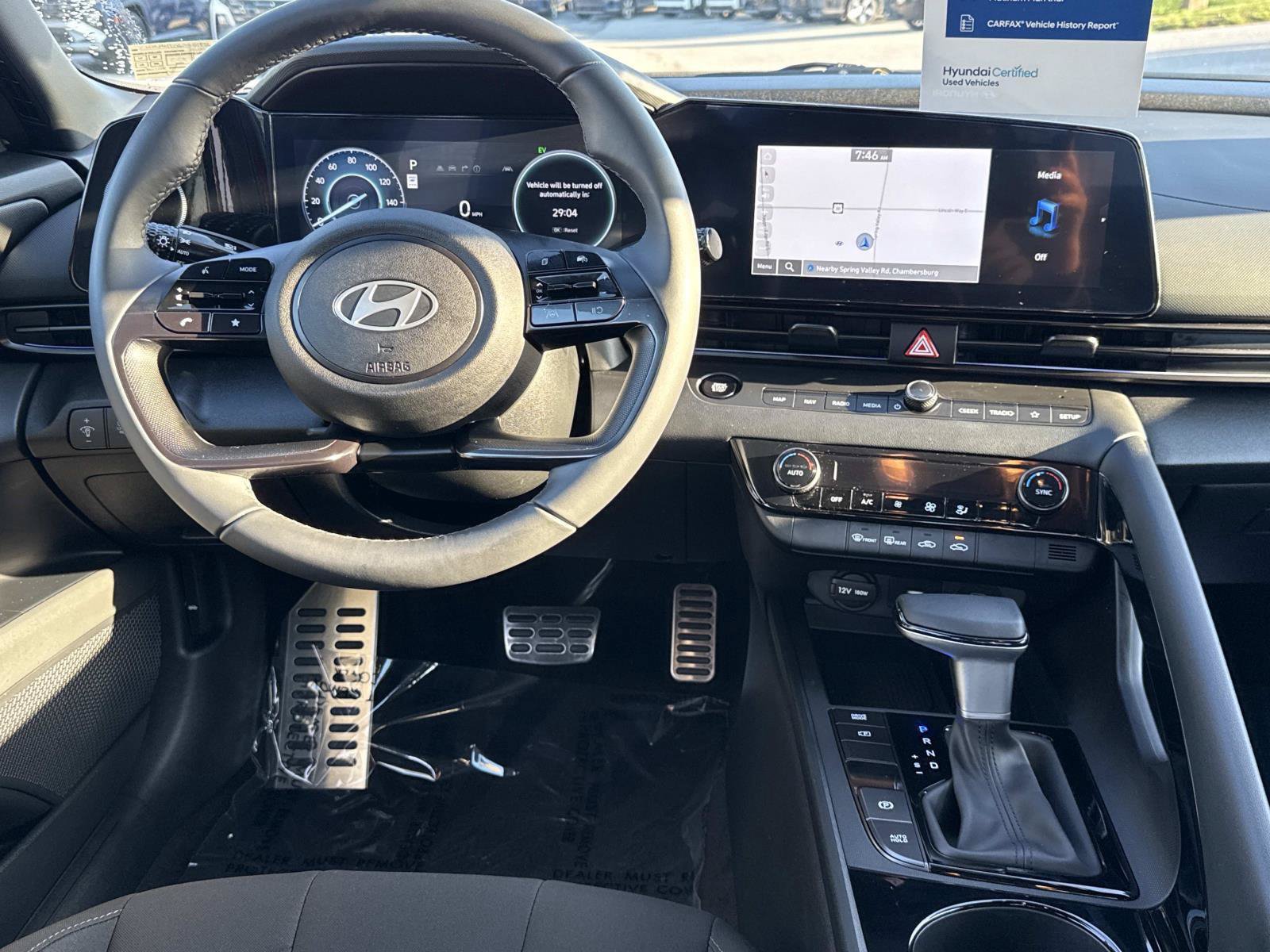Certified 2025 Hyundai Elantra SEL FWD image 2