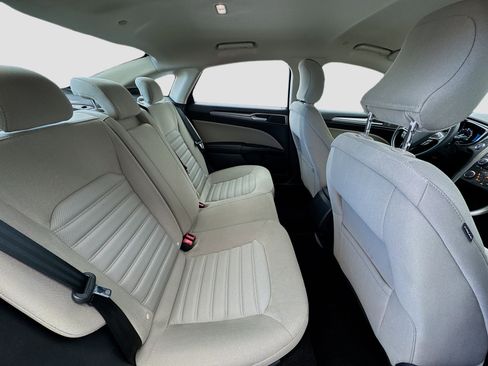 Used 2018 Ford Fusion S image 17