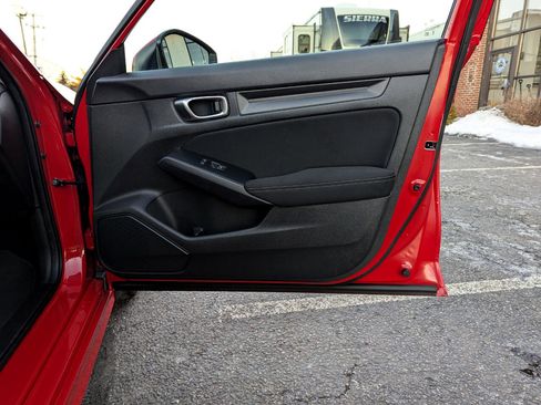 Used 2023 Honda Civic LX image 32