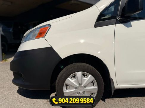 Used 2015 Nissan NV200 SV FWD image 32