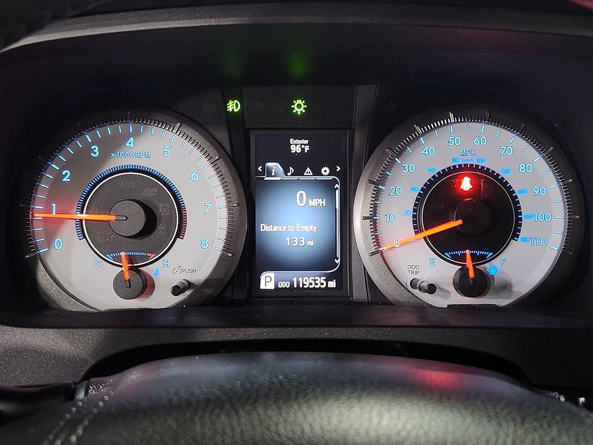 Used 2017 Toyota Sienna SE FWD image 34