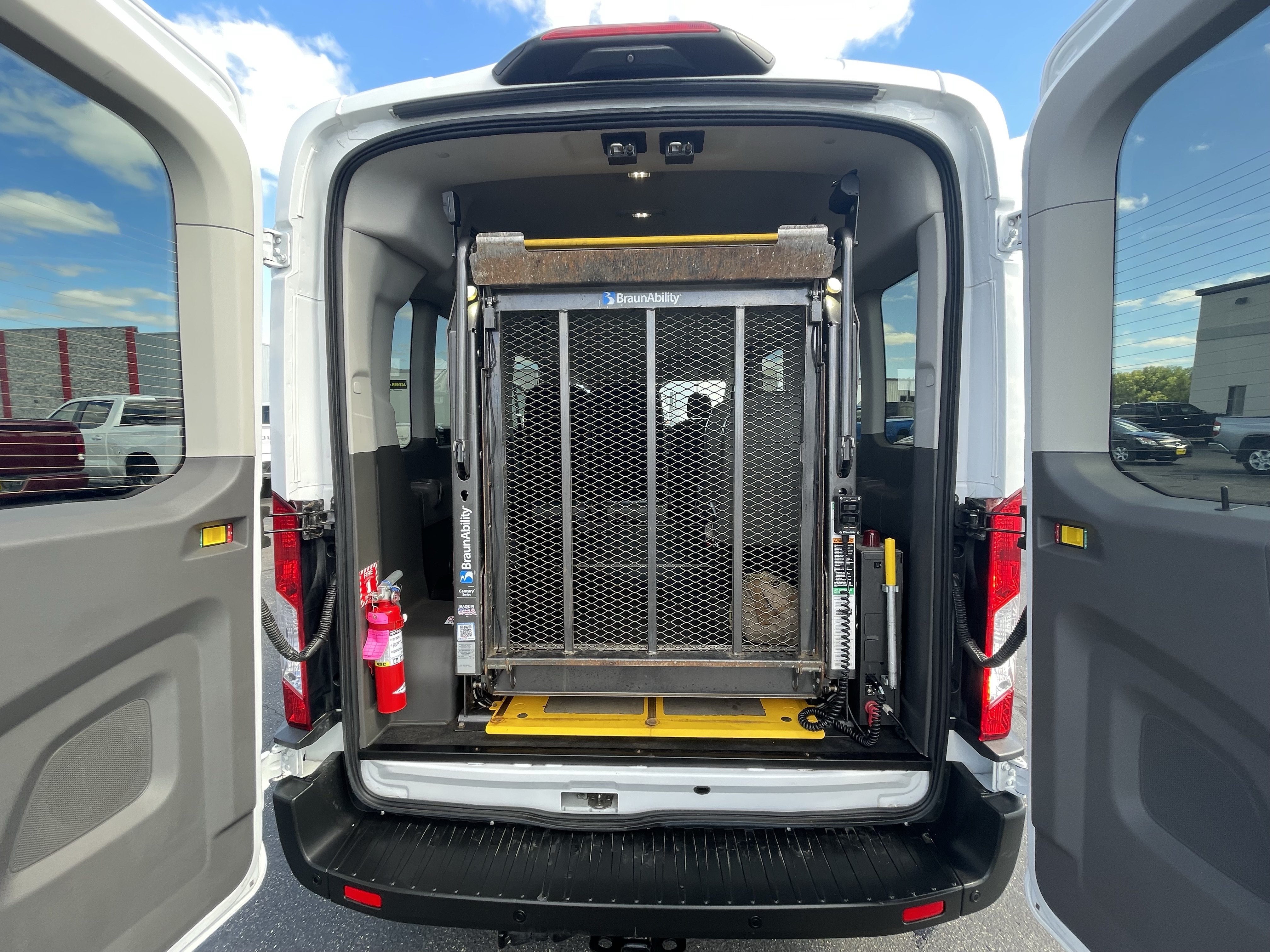 Used 2021 Ford Transit 350 XLT AWD/4WD image 8