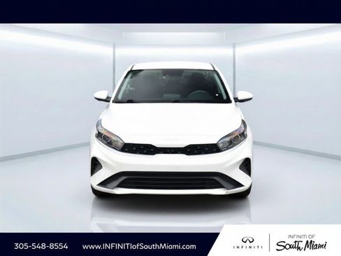 Used 2024 Kia Forte LXS FWD image 2