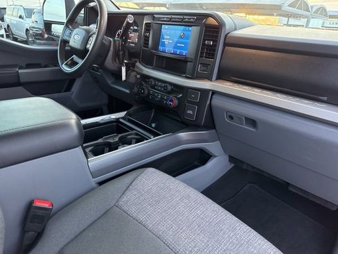 Used 2024 Ford F350 XLT w/ FX4 Off-Road Package image 13