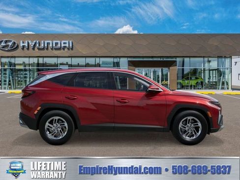 New 2026 Hyundai Tucson SE image 7