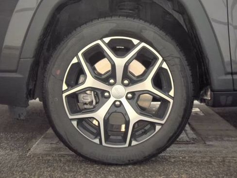 Used 2024 Jeep Compass Limited AWD/4WD image 19