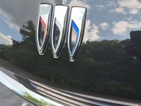 Used 2024 Buick Encore GX Preferred w/ Comfort Package FWD image 9