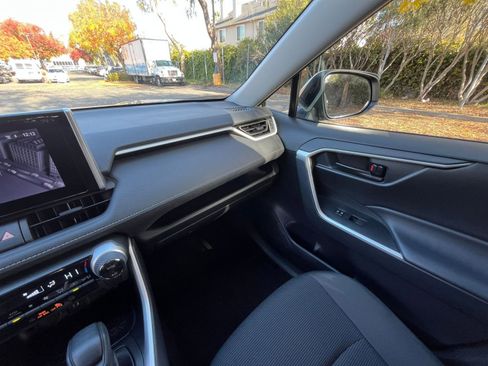 Used 2025 Toyota RAV4 LE image 34