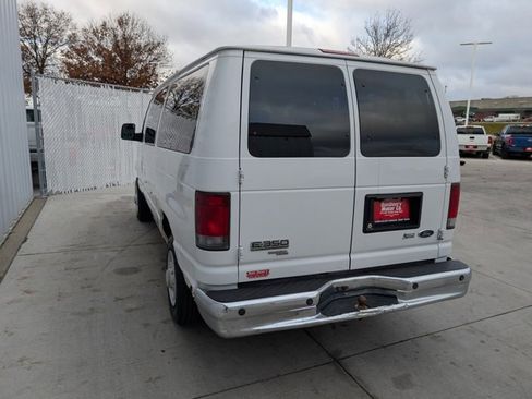 Used 2009 Ford E-350 and Econoline 350 XLT image 14