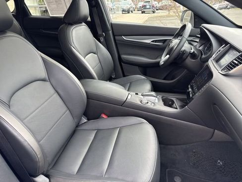 Used 2025 INFINITI QX55 Luxe w/ Cargo Package image 15
