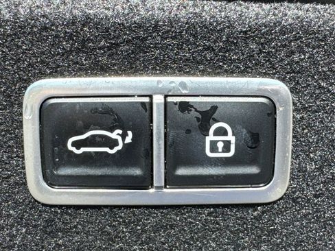 Used 2022 Genesis G80 2.5T w/ Prestige Package RWD image 19