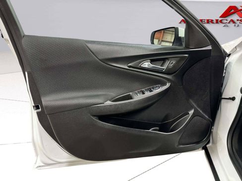 Used 2023 Chevrolet Malibu RS FWD image 23