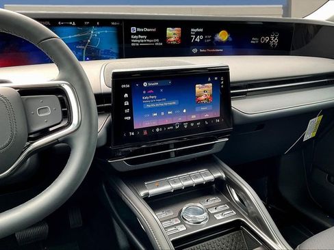 New 2026 Lincoln Nautilus Premier w/ Jet Appearance Package AWD/4WD image 6
